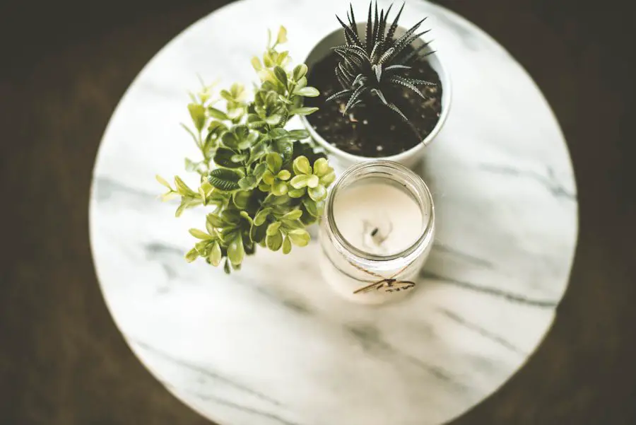 Photo Sleek candle display